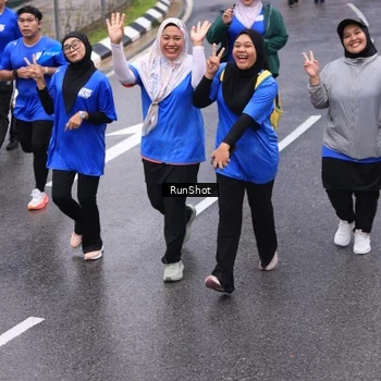 Runner Photo 7949393