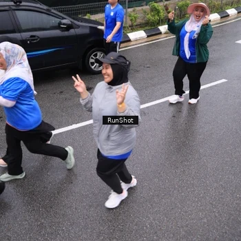 Runner Photo 7949418