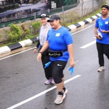 Runner Photo 7949435