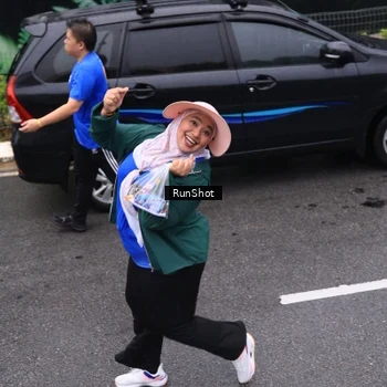 Runner Photo 7949441