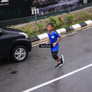 Runner Photo 7949453