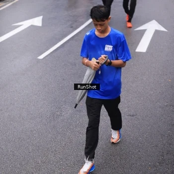 Runner Photo 7949455