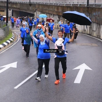 Runner Photo 7949475