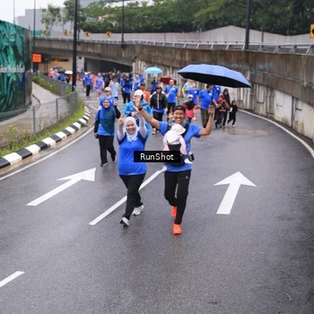 Runner Photo 7949486