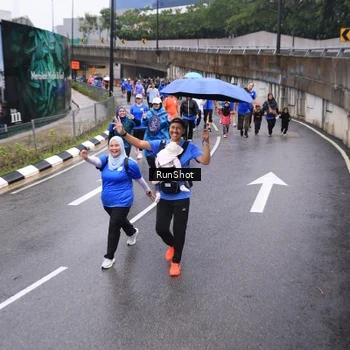 Runner Photo 7949497