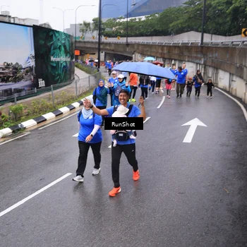 Runner Photo 7949498