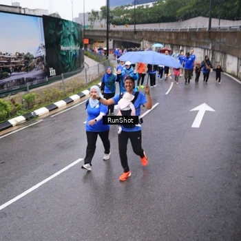 Runner Photo 7949499