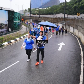Runner Photo 7949500