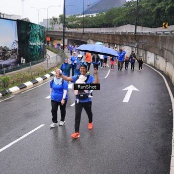 Runner Photo 7949502