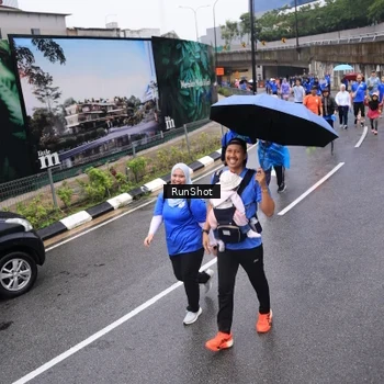 Runner Photo 7949511