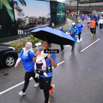 Runner Photo 7949516