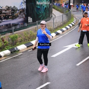 Runner Photo 7949531
