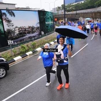Runner Photo 7949534