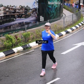 Runner Photo 7949538