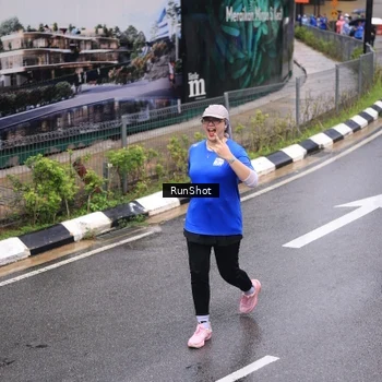 Runner Photo 7949541