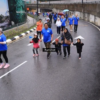 Runner Photo 7949545