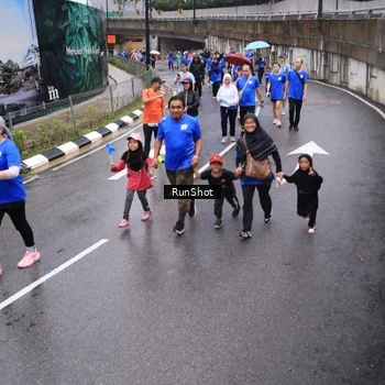 Runner Photo 7949546