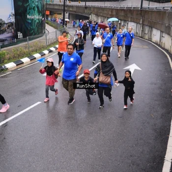 Runner Photo 7949547