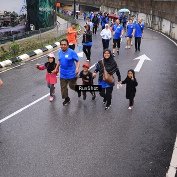 Runner Photo 7949553