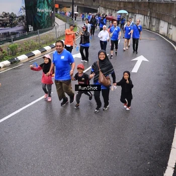 Runner Photo 7949554