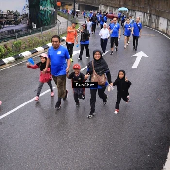 Runner Photo 7949556
