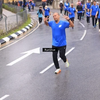 Runner Photo 7949558