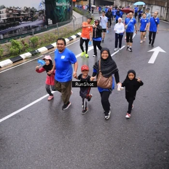 Runner Photo 7949559