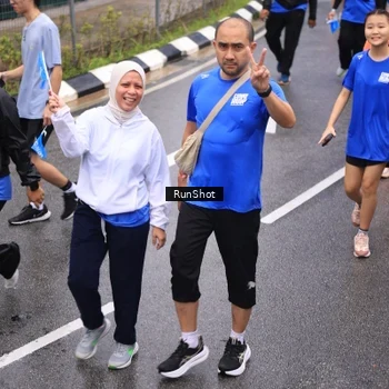 Runner Photo 7949598