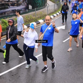 Runner Photo 7949599