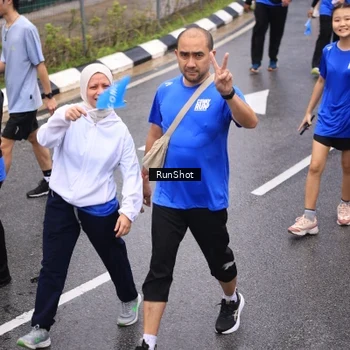 Runner Photo 7949600
