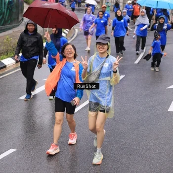Runner Photo 7949635