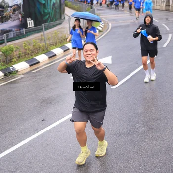 Runner Photo 7949661
