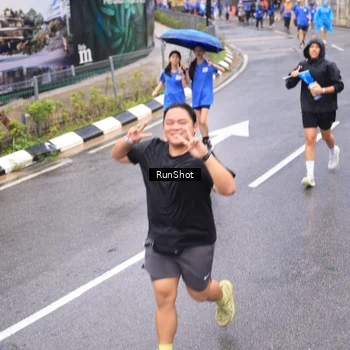 Runner Photo 7949682