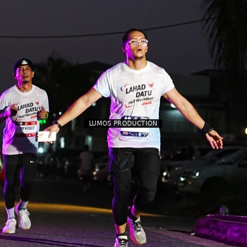 Runner Photo 7949684