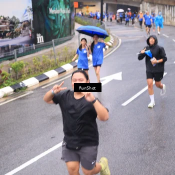 Runner Photo 7949695