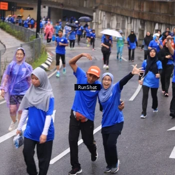 Runner Photo 7949708