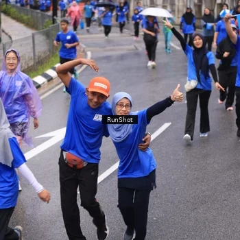 Runner Photo 7949715