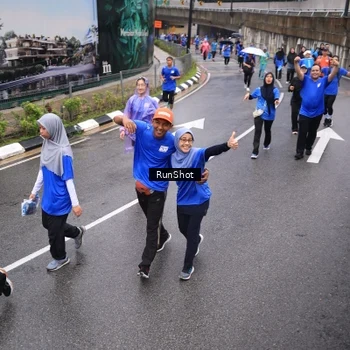 Runner Photo 7949732