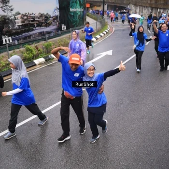 Runner Photo 7949736