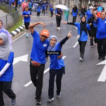 Runner Photo 7949740