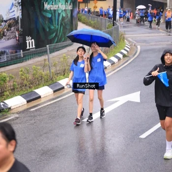 Runner Photo 7949744