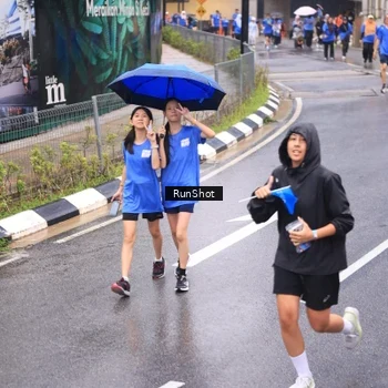 Runner Photo 7949789