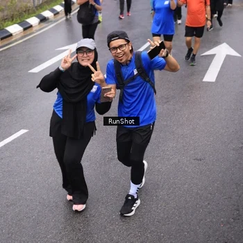 Runner Photo 7949796