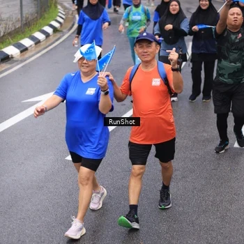 Runner Photo 7949823