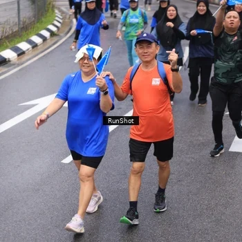 Runner Photo 7949833