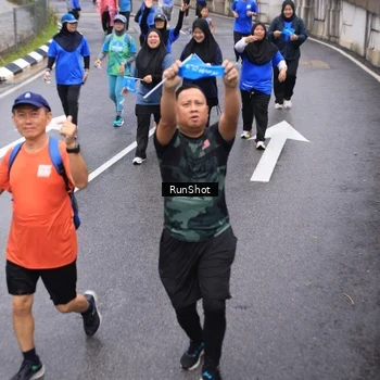 Runner Photo 7949835