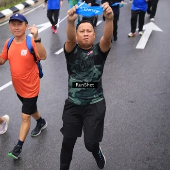 Runner Photo 7949839