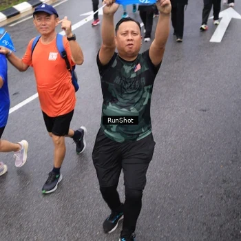 Runner Photo 7949843