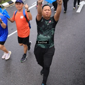 Runner Photo 7949844