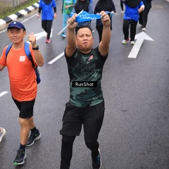 Runner Photo 7949846